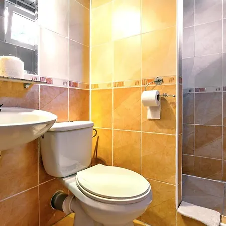 Guest house Quatro Iv 600m Od Kupaliska Podhajska